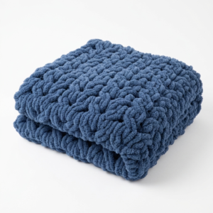 Rankų darbo sensorinis pledukas „Vandenyno Paslaptis“ – solidus jaukumas ir raminanti šiluma